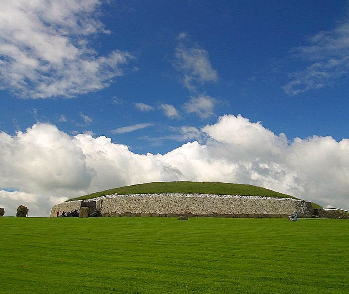 Newgrange Passage Tomb - YourDaysOut