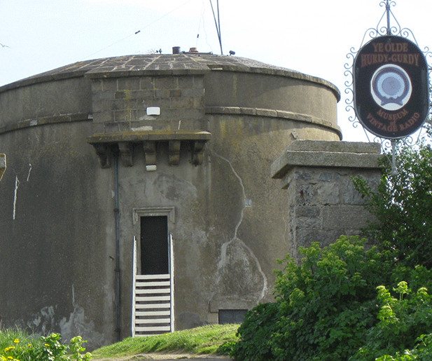 Things to do in County Dublin, Ireland - Hurdy Gurdy Museum of Vintage Radio - YourDaysOut